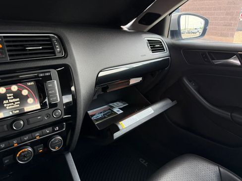 Used 2015 Volkswagen Jetta TDI SEL image 57