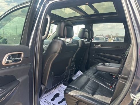 Used 2016 Jeep Grand Cherokee Limited w/ Luxury Group II image 27