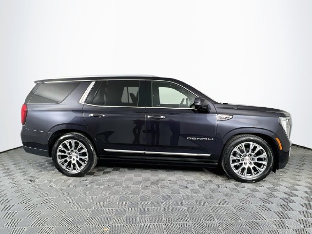 Used 2025 GMC Yukon Denali w/ Denali Reserve Package AWD/4WD image 7