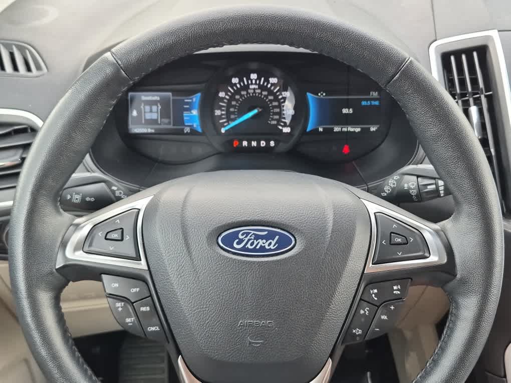Used 2024 Ford Edge Titanium AWD/4WD image 15