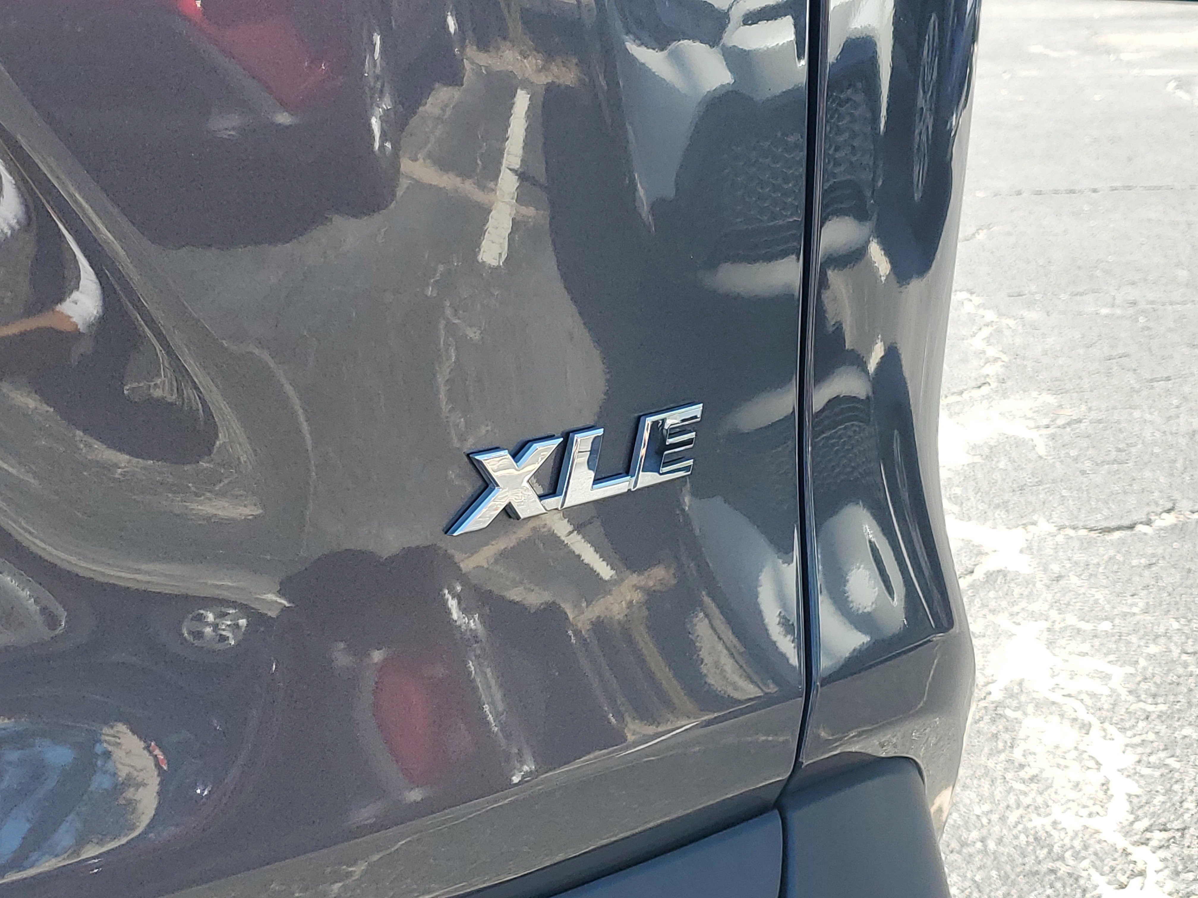 Certified 2023 Toyota RAV4 XLE Premium FWD image 11