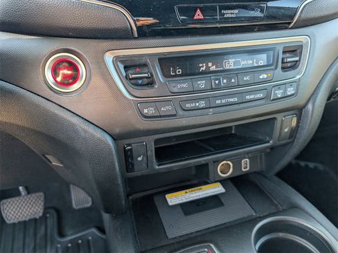 Certified 2022 Honda Pilot TrailSport image 16