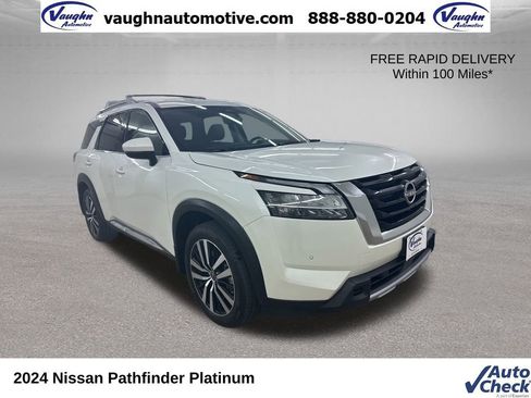 Used 2024 Nissan Pathfinder Platinum image 1