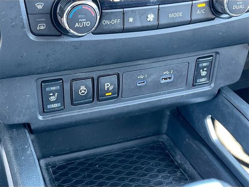 Used 2022 Nissan Frontier SV image 29