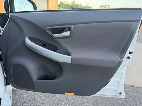 Used 2010 Toyota Prius Five image 15