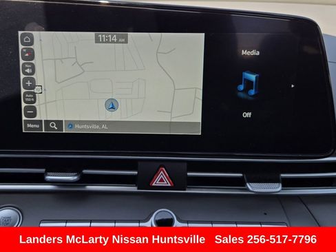 Used 2024 Hyundai Elantra SEL FWD image 19