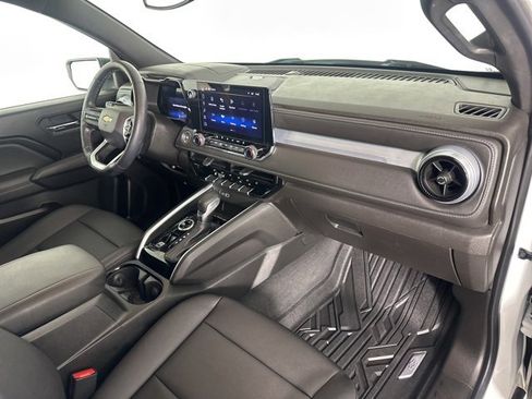 Used 2023 Chevrolet Colorado LT w/ LT Convenience Package III image 15