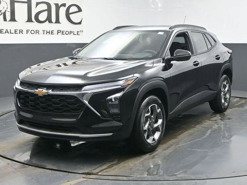 New 2026 Chevrolet Trax LT w/ Driver Confidence Package image 12