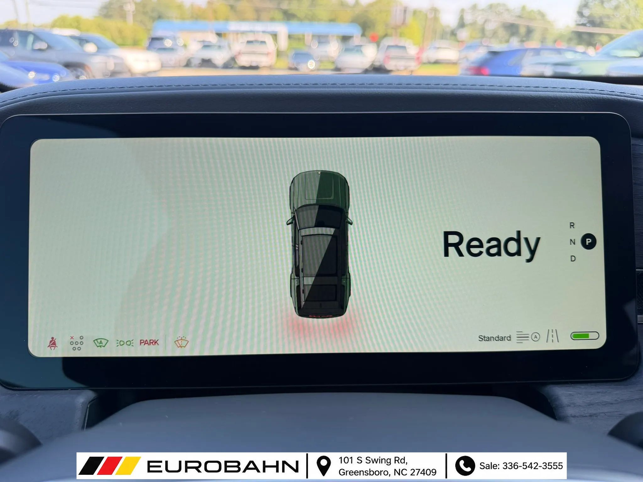 Used 2025 Rivian R1S Adventure Dual AWD/4WD image 12