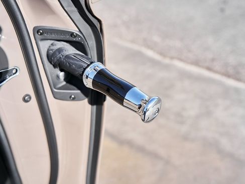 Used 2025 Rolls-Royce Ghost image 30