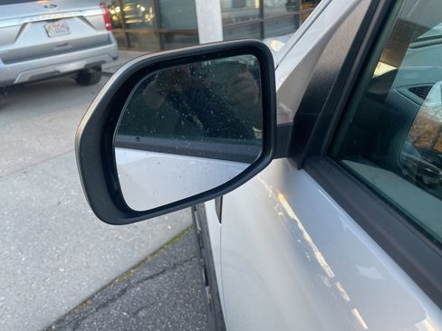 New 2025 Ford Maverick XLT w/ Black Appearance Package image 32