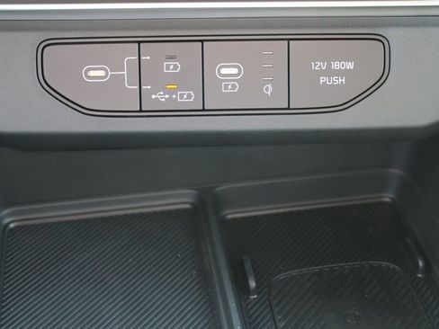 New 2026 Kia Carnival EX FWD image 45