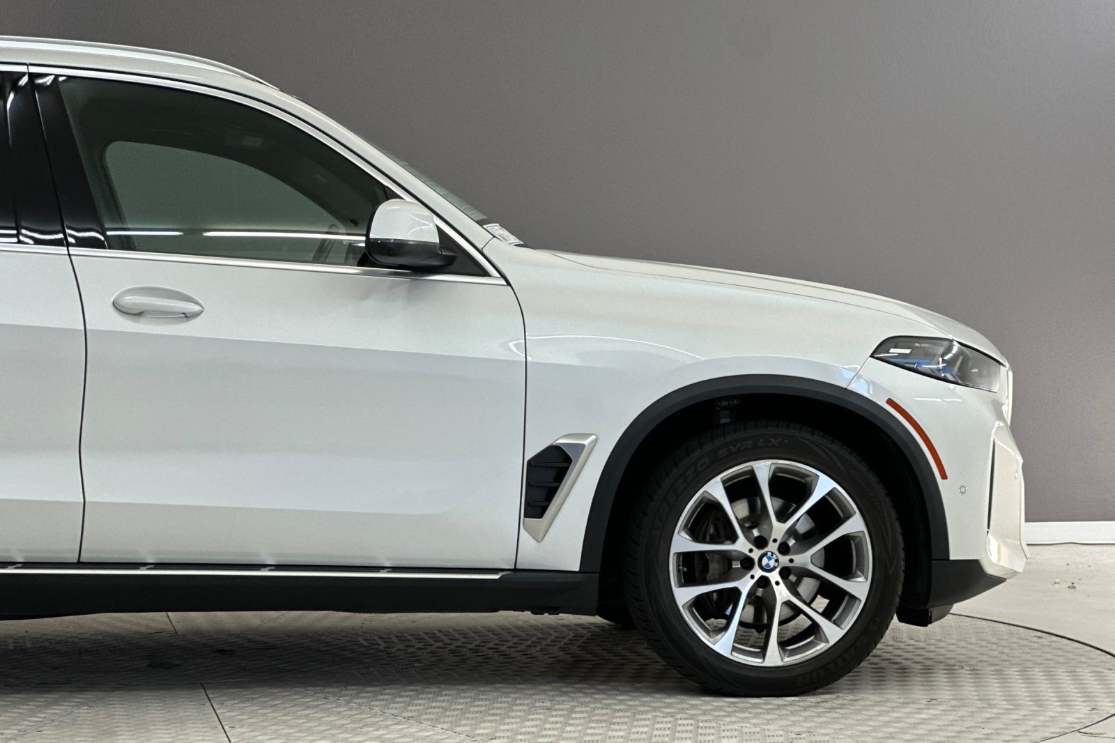 Used 2024 BMW X5 xDrive40i AWD/4WD image 37