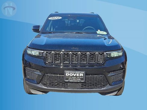 Certified 2024 Jeep Grand Cherokee Altitude AWD/4WD image 21