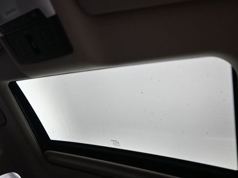 Used 2024 Nissan Altima 2.5 SR w/ SR Premium Package image 36