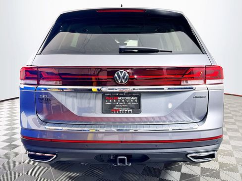 Used 2024 Volkswagen Atlas SEL AWD/4WD image 6