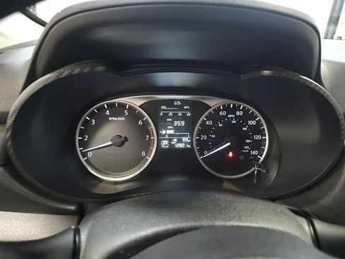 Certified 2024 Nissan Versa S w/ S Plus Package FWD image 10