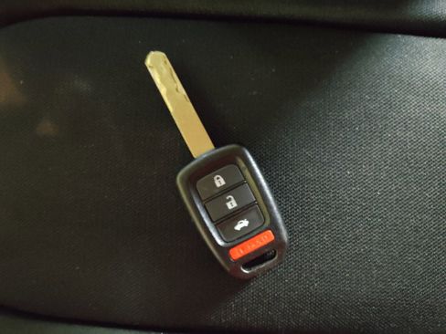 Used 2019 Honda Civic LX image 32