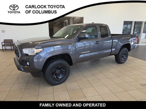 Used 2023 Toyota Tacoma SR5 RWD image 4
