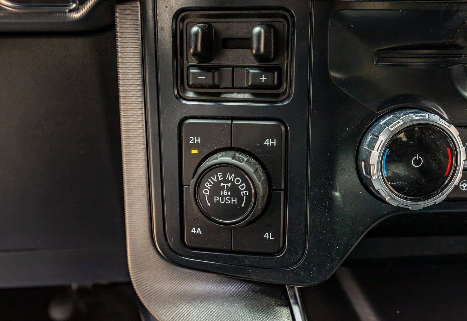 Used 2025 Ford F150 Platinum AWD/4WD image 24