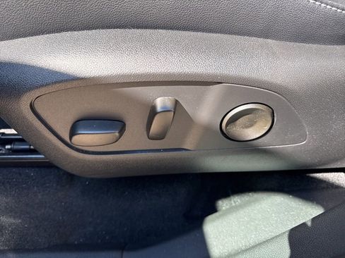 Used 2026 Chevrolet Traverse LT w/ LPO, Floor Liner Package AWD/4WD image 30