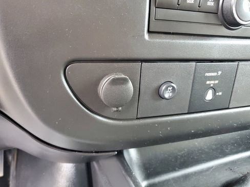 Used 2014 Chevrolet Express 2500 w/ Express Access Plus Package image 23