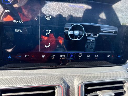 Used 2025 Ford Mustang Premium image 16