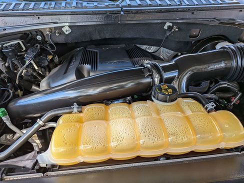 Used 2018 Ford Expedition Limited w/ Equipment Group 301A image 35