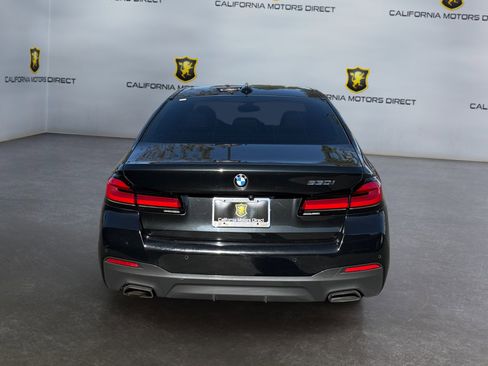 Used 2022 BMW 530i w/ M Sport Package image 4