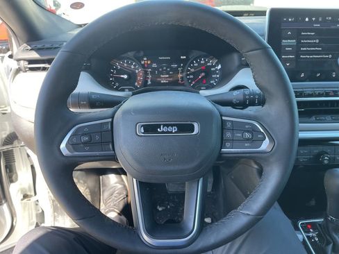 Used 2024 Jeep Compass Limited AWD/4WD image 15