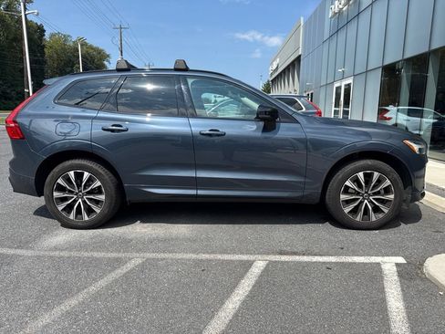 Used 2024 Volvo XC60 B5 Plus w/ Climate Package AWD/4WD image 3