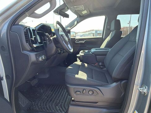 New 2026 GMC Sierra 1500 Elevation image 16