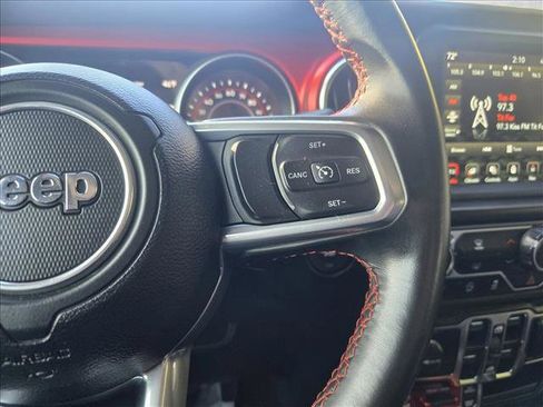 Used 2021 Jeep Gladiator Rubicon image 18