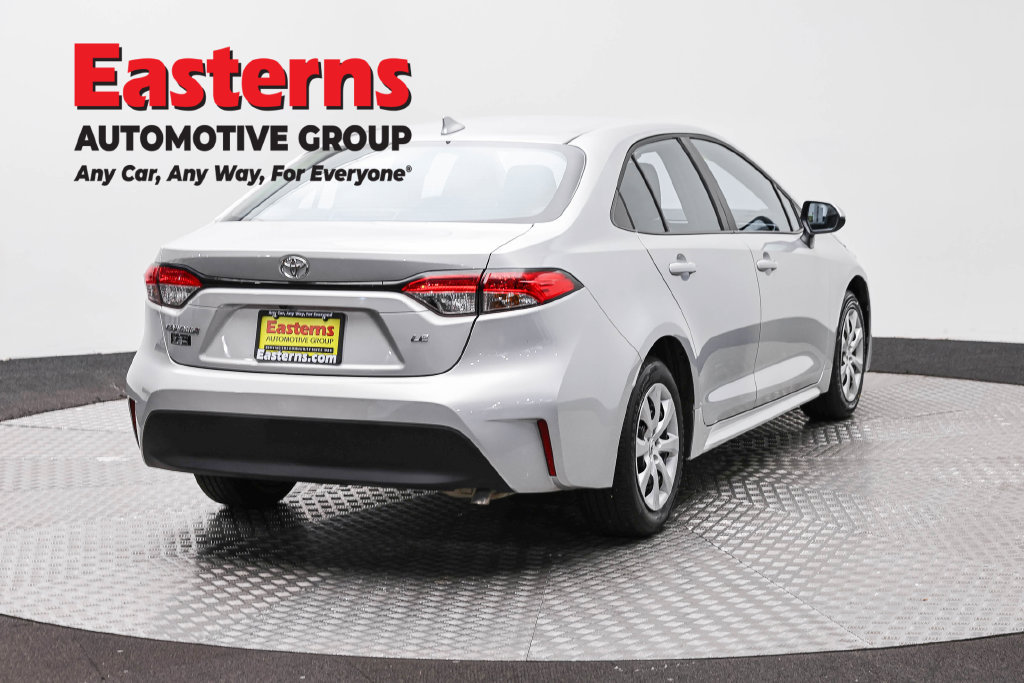 Used 2025 Toyota Corolla LE FWD image 6