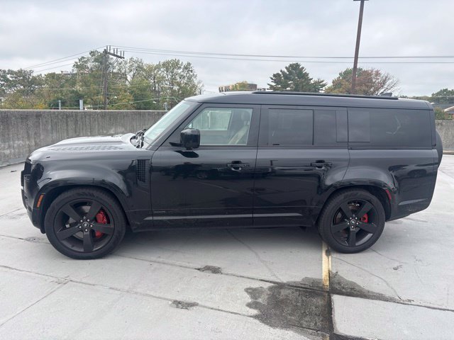 Used 2025 Land Rover Defender 130 X AWD/4WD image 2