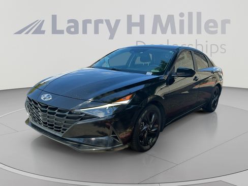 Used 2023 Hyundai Elantra SEL FWD image 1