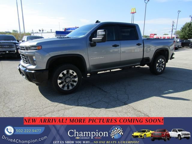 Used 2025 Chevrolet Silverado 2500 Custom w/ Custom Value Package AWD/4WD image 1