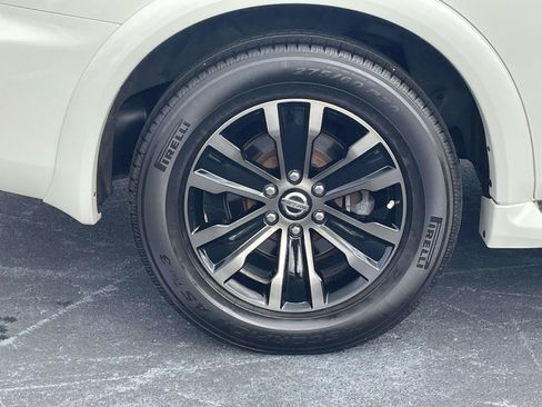 Used 2019 Nissan Armada Platinum w/ Captain's Chairs Package AWD/4WD image 9