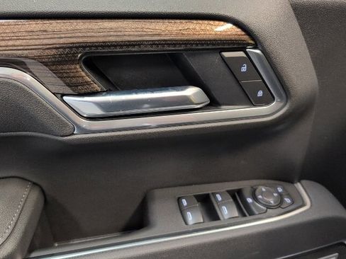 New 2026 Chevrolet Silverado 1500 RST w/ Dark Appearance Package image 19