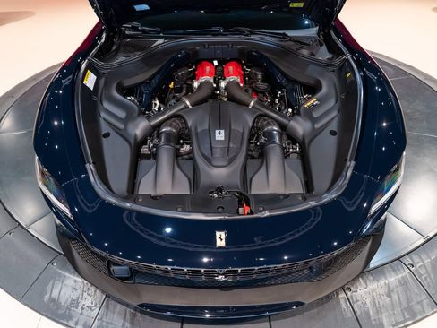 Certified 2024 Ferrari Roma Spider RWD image 12