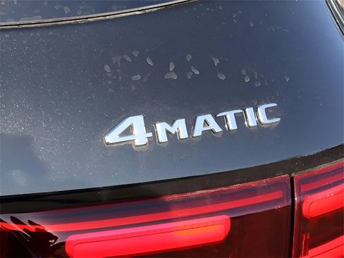 Certified 2025 Mercedes-Benz GLB 250 4MATIC image 9