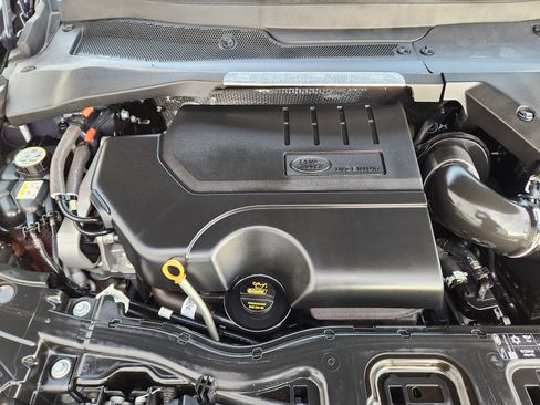 Used 2024 Land Rover Discovery Sport S image 33