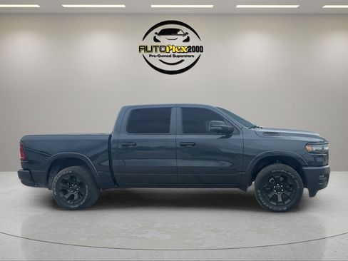 Used 2025 RAM 1500 Big Horn AWD/4WD image 8
