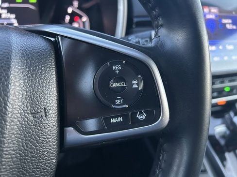 Used 2018 Honda CR-V Touring image 9