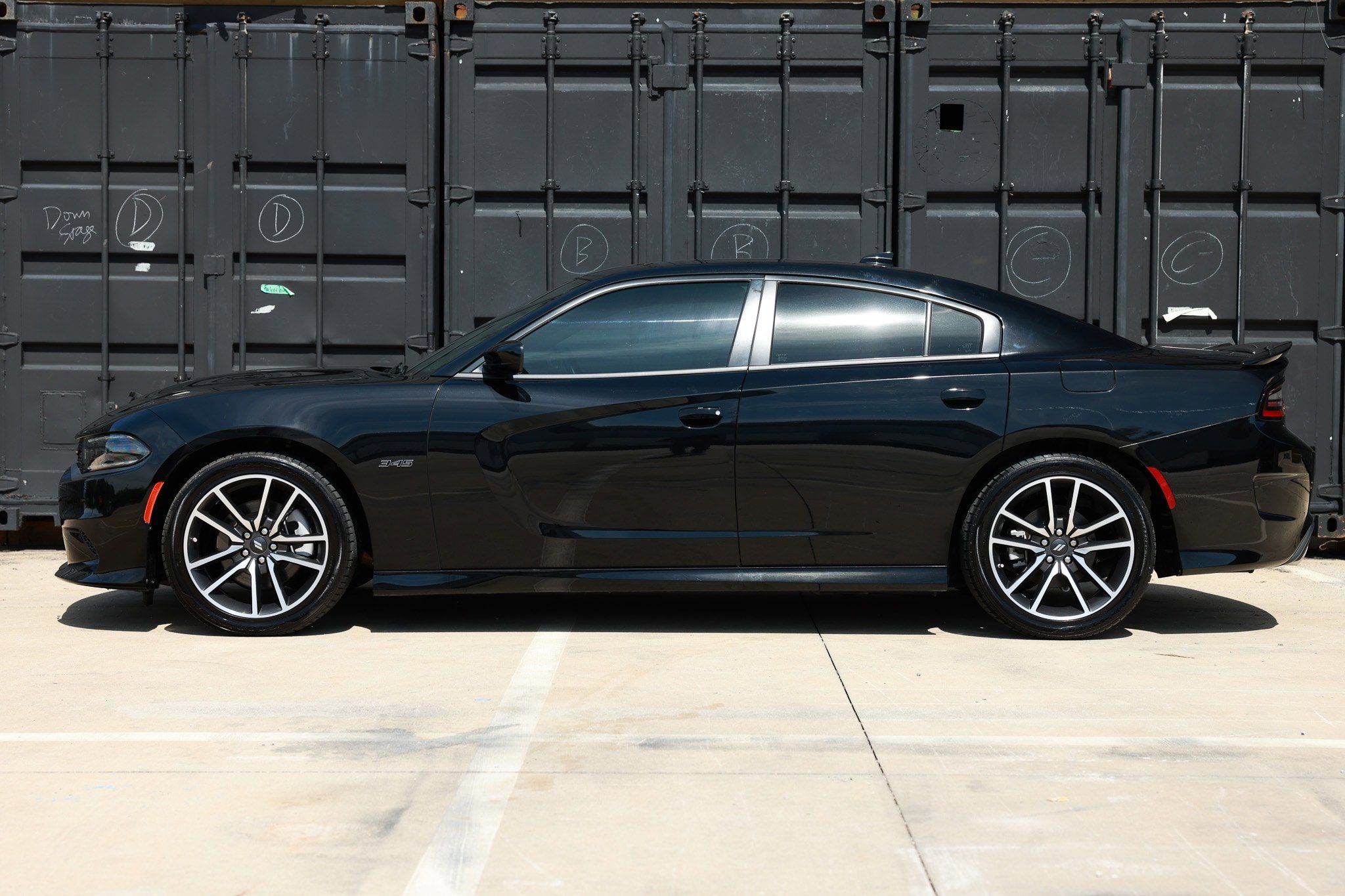 Used 2023 Dodge Charger R/T RWD image 4