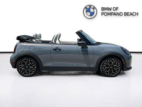 Used 2025 MINI Cooper S FWD image 8