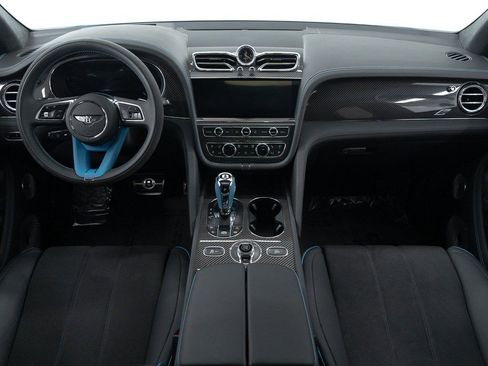 Used 2025 Bentley Bentayga S image 28