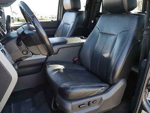 Used 2016 Ford F250 Lariat w/ Lariat Interior Package image 14