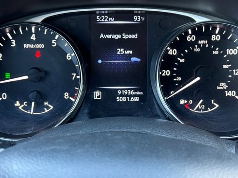 Used 2014 Nissan Rogue SL image 28
