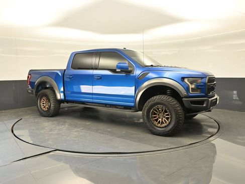 Used 2017 Ford F150 Raptor w/ Equipment Group 802A Luxury AWD/4WD image 12